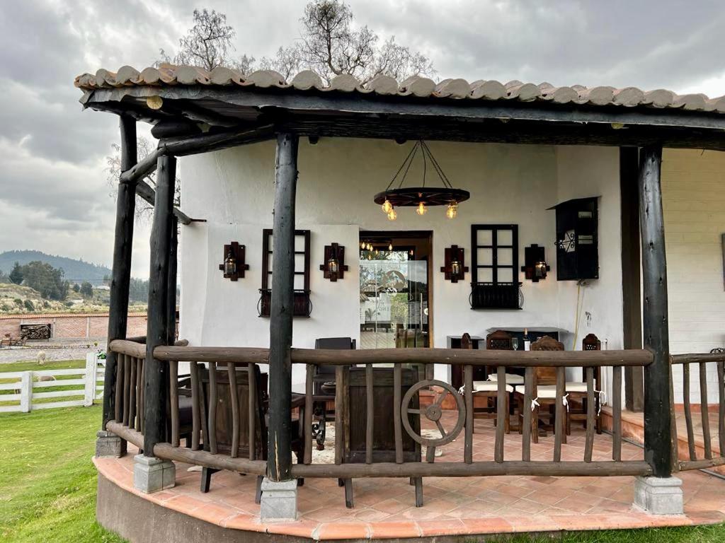 Hacienda Santa Ana Lodging Guamote Exterior foto